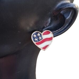 🇺🇸 Vintage Avon Heart of America Flag Stud Earrings - 2001, Made in USA